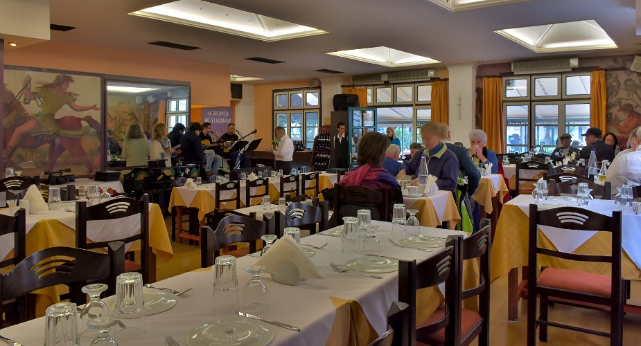 Reštaurácia Acropol Plaka