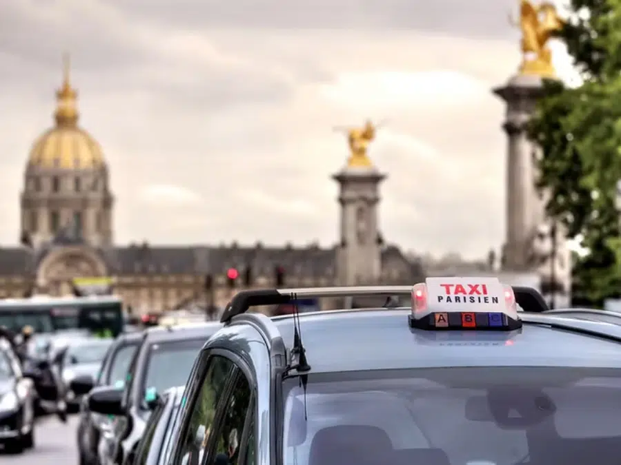 Táxi ou Uber de Paris para Versalhes