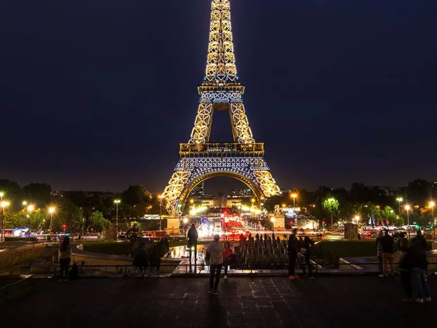 Bileta për Darkën e Kullës Eiffel